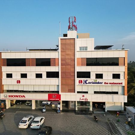 Lords Eco Inn Navsari Dış mekan fotoğraf