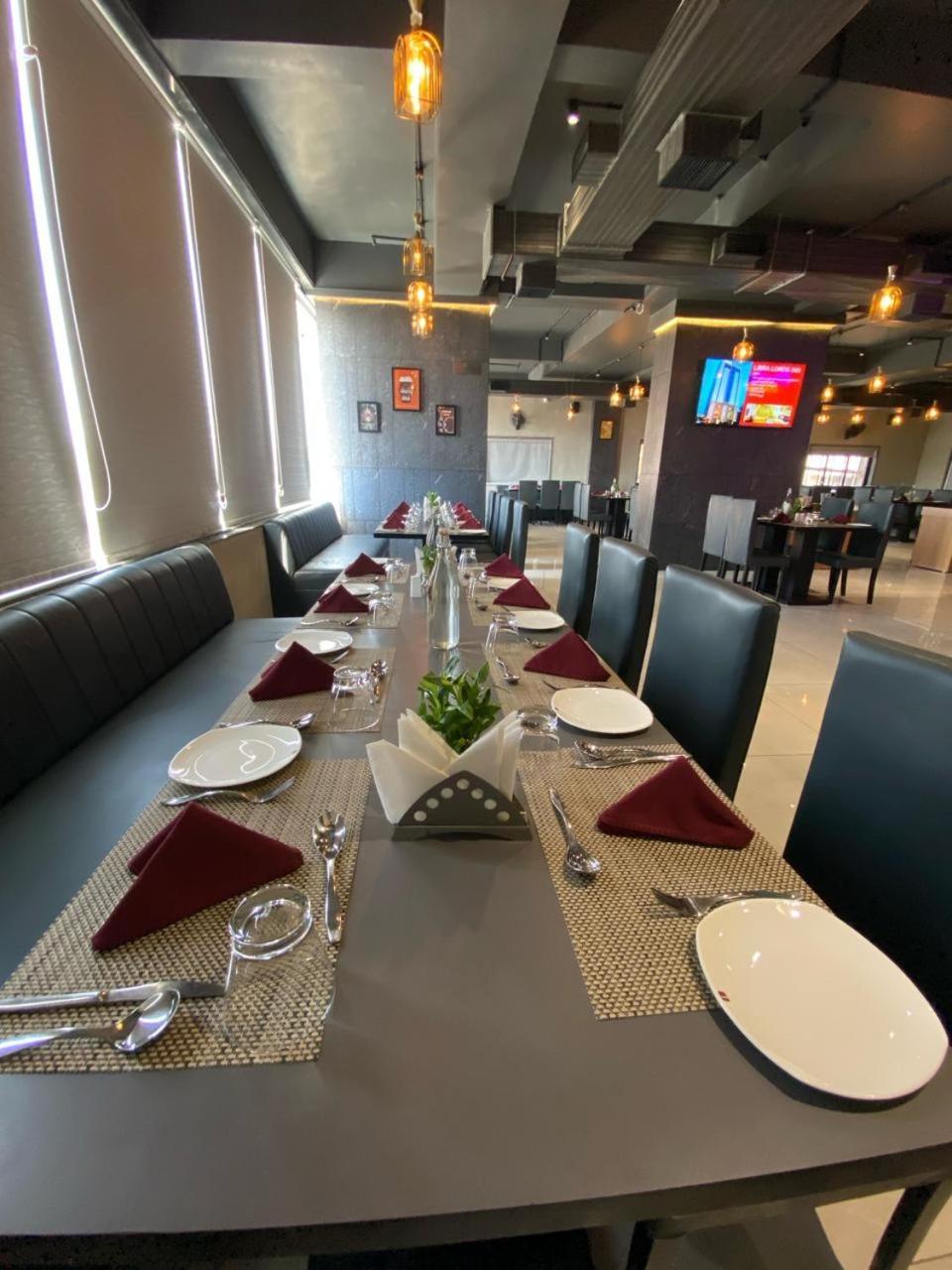 Lords Eco Inn Navsari Dış mekan fotoğraf