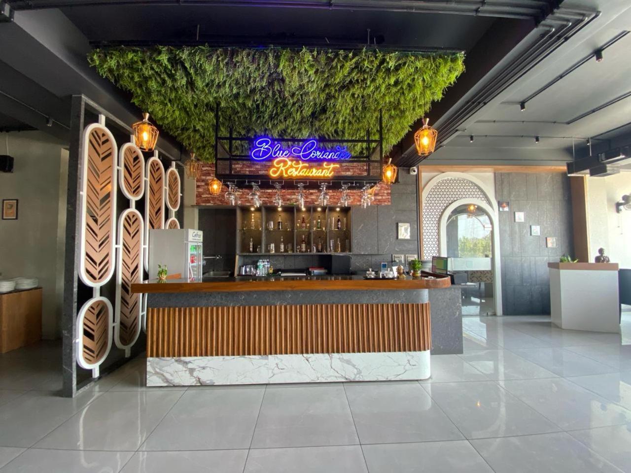 Lords Eco Inn Navsari Dış mekan fotoğraf